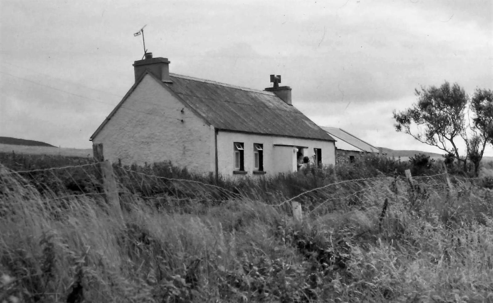 Teach Roisin-Traditional Irish Holiday Cottage In Malin Head. Exterior photo